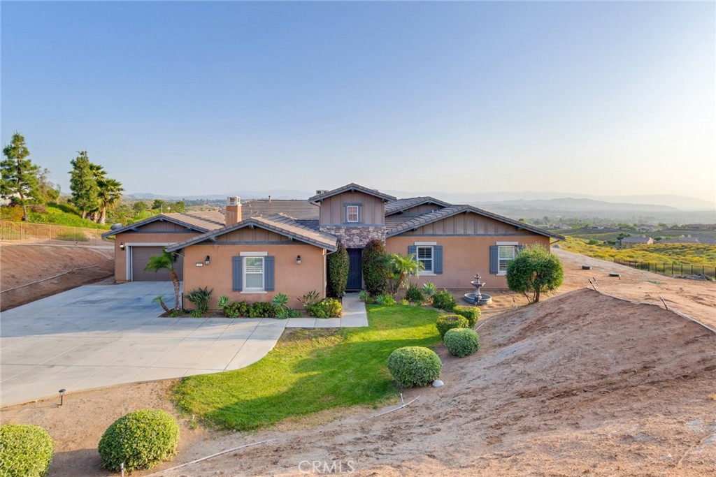 650 Crystal Mountain Circle