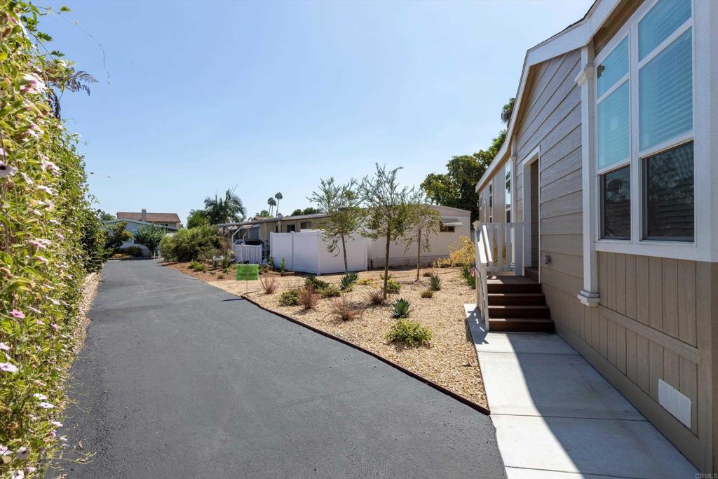 971 Borden Road 118