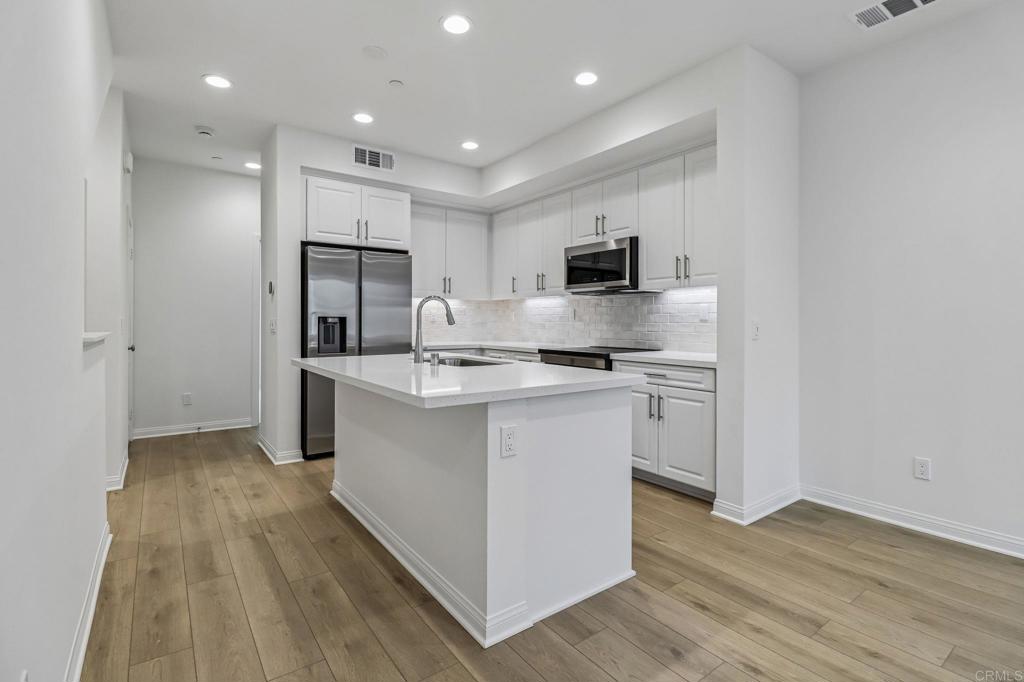 533 Sandstone Court