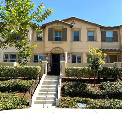 Photo of 268 S Auburn Heights, Anaheim Hills, CA 92807 (MLS # PW26092229)