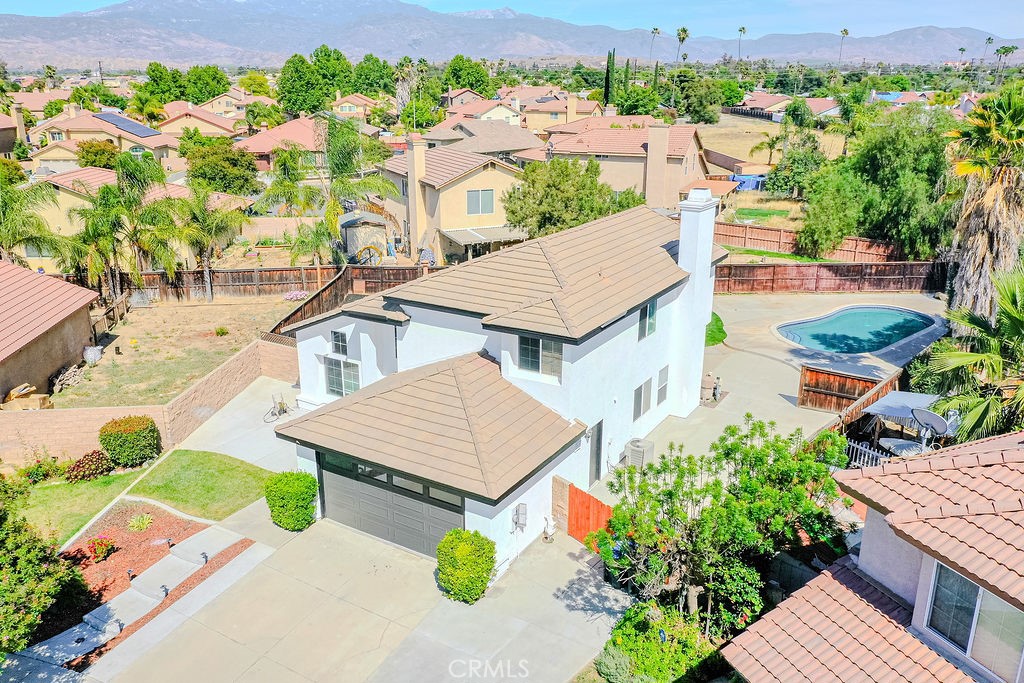 810 Coramdeo Court