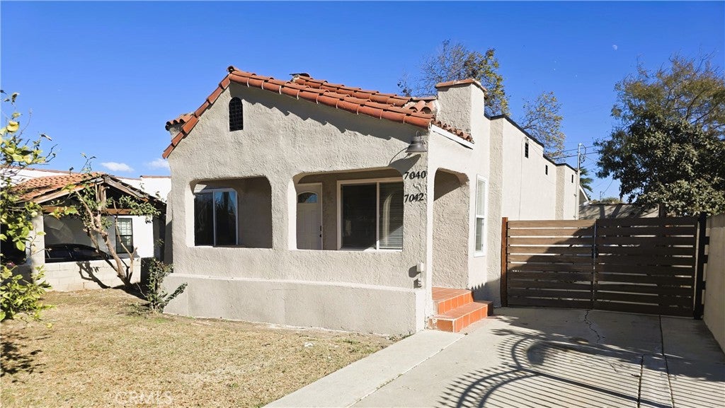 7040 3rd Avenue, Los Angeles CA 90043