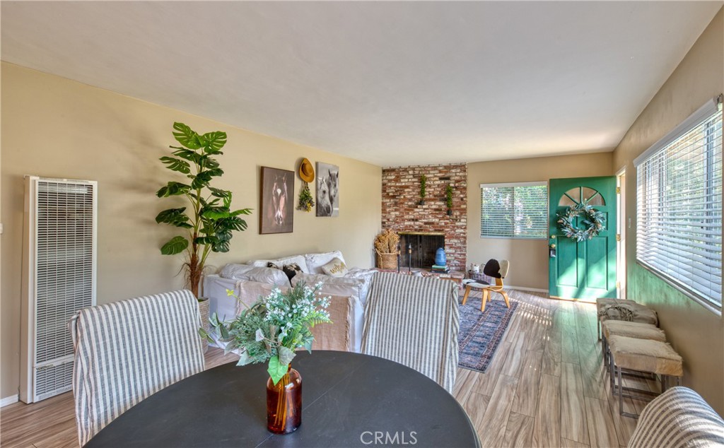 223 N Mountain