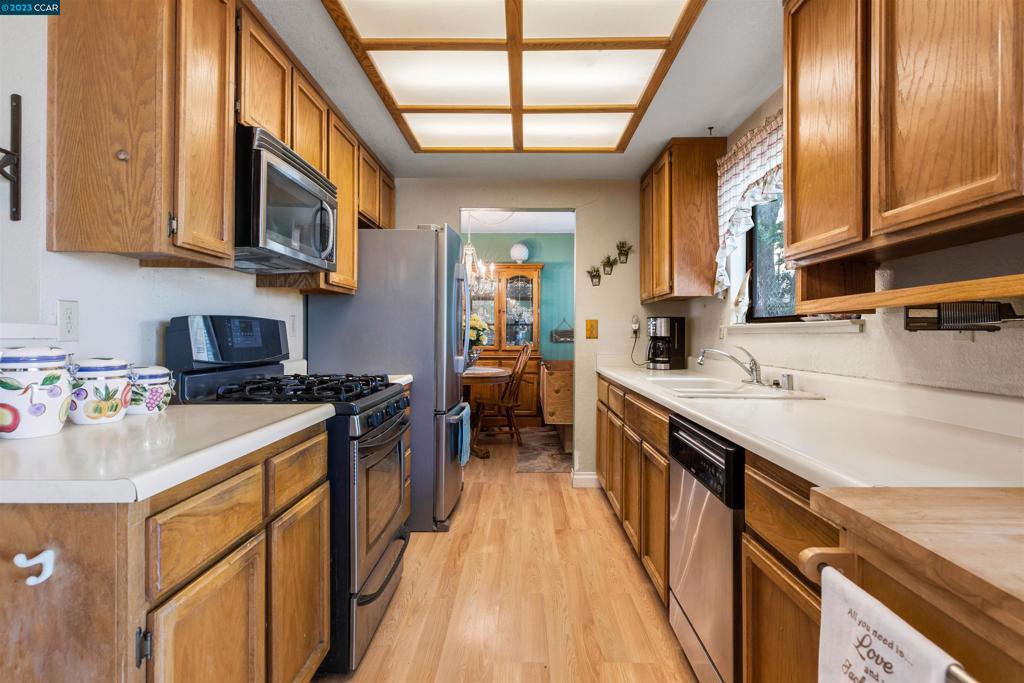 BAY POINTE - Residential