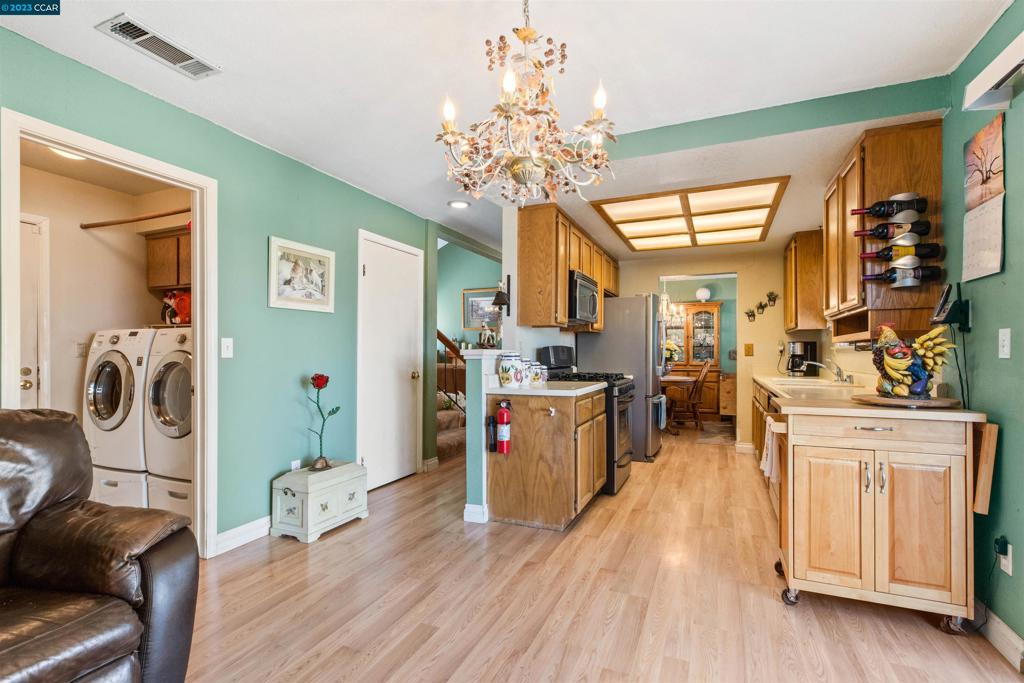 BAY POINTE - Residential