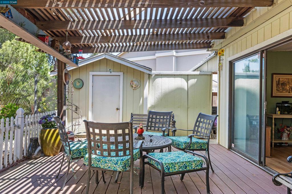 BAY POINTE - Residential