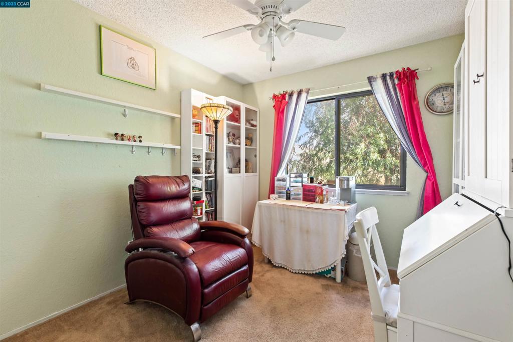 BAY POINTE - Residential