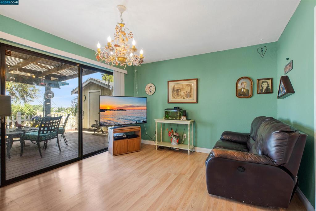 BAY POINTE - Residential