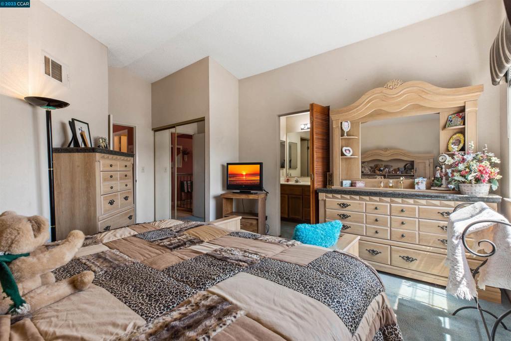 BAY POINTE - Residential