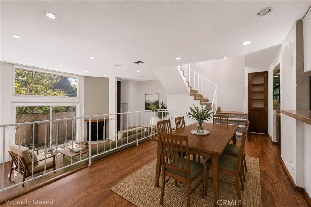 17943 Magnolia Boulevard 16