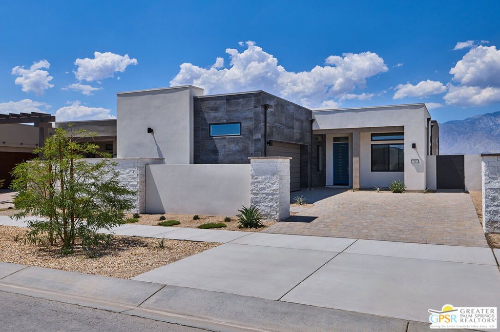 Photo of 9 Heliotrope Avenue #Lot 306, Rancho Mirage, CA 92270 (MLS # 25599527PS)
