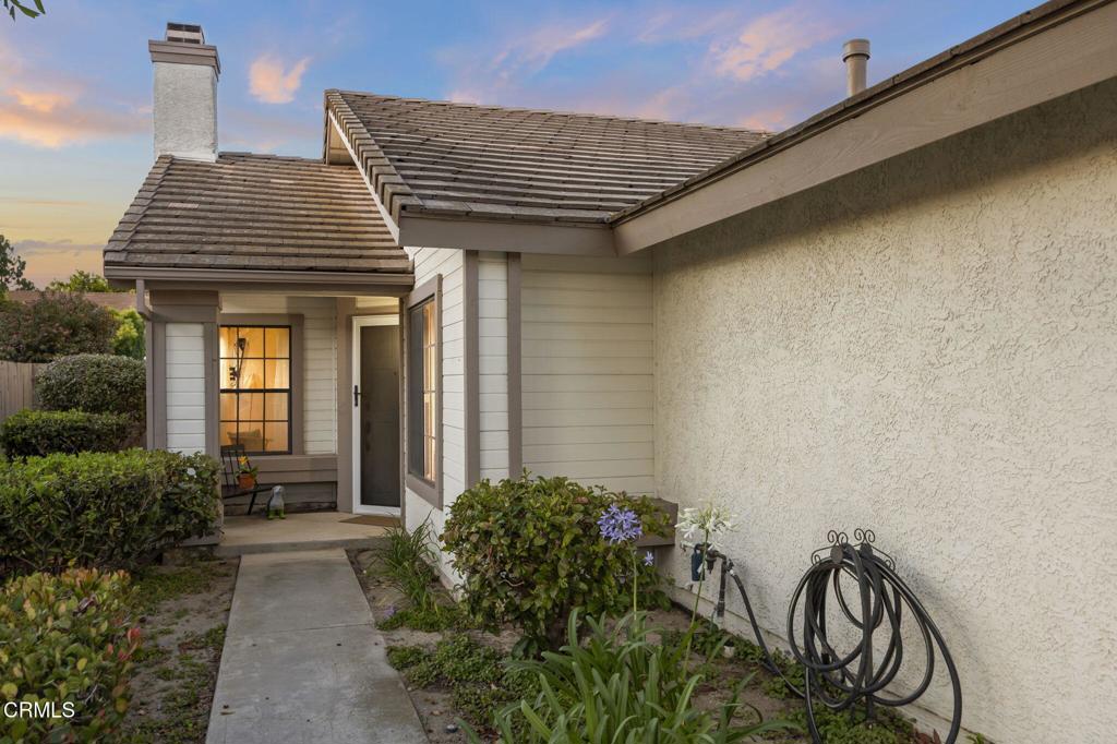 5681 Calle Sencillo
