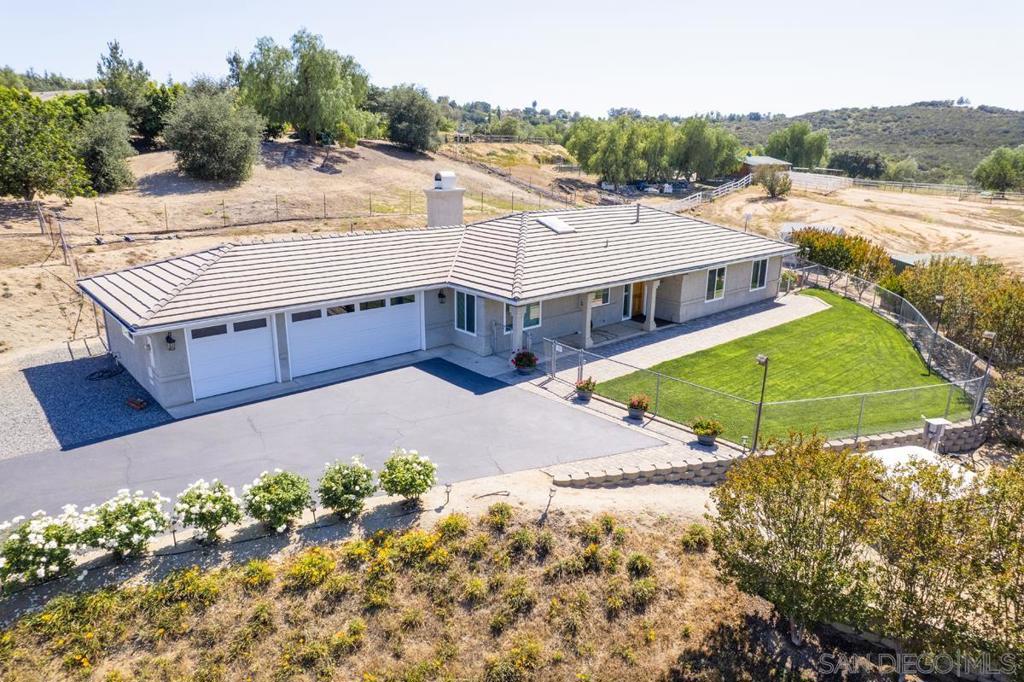 27611 Kiavo Dr