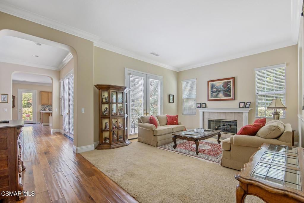 5187 Via Dolores
