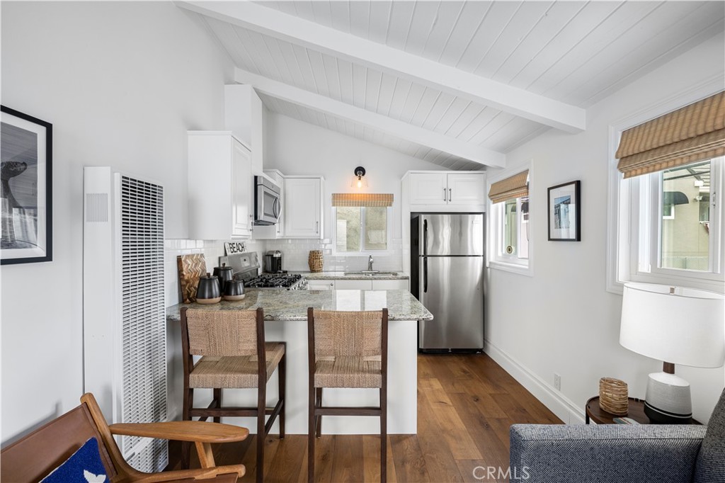 Balboa Island - Main Island (BALM) - Residential Lease
