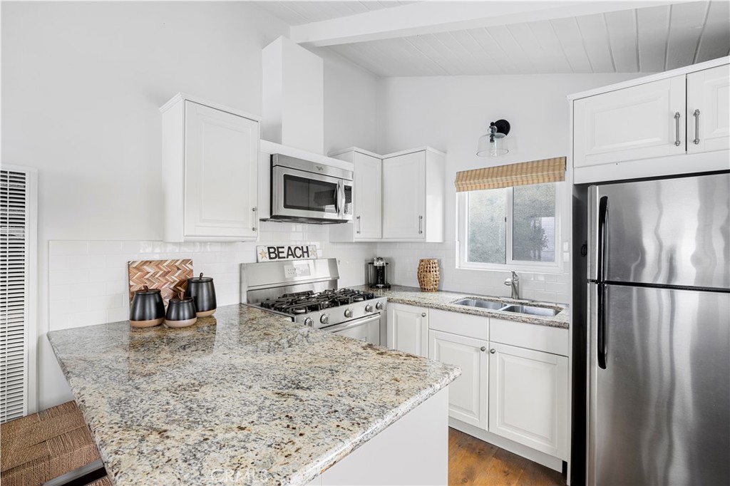 Balboa Island - Main Island (BALM) - Residential Lease
