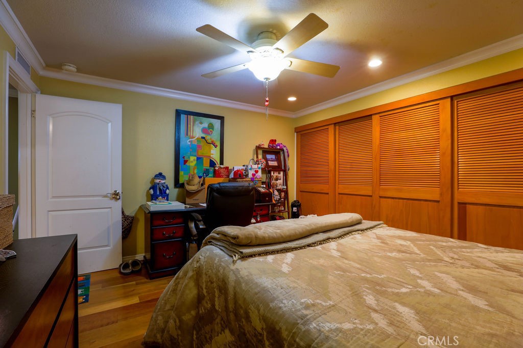 5103 Marina Pacifica Drive South Key# 20