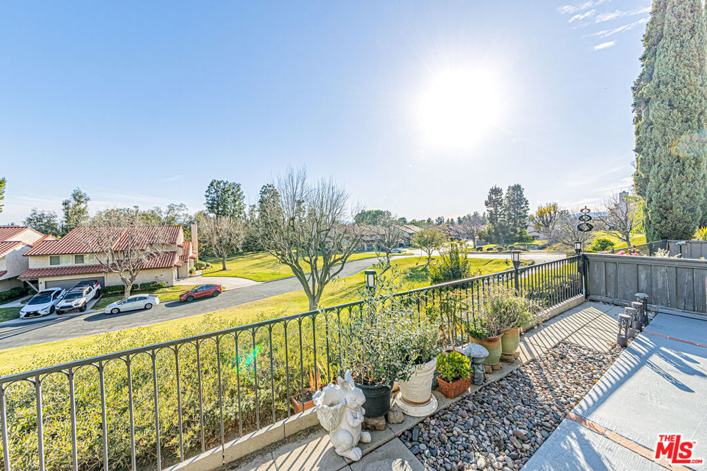 Properties 1 19133 Index Street 6