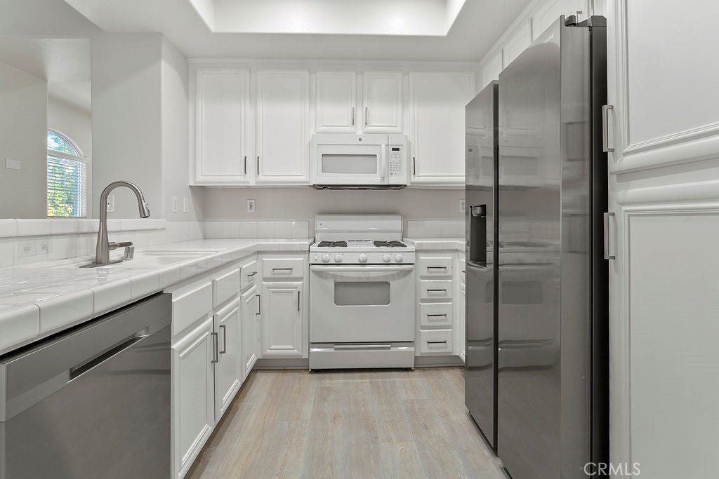 20 Leucadia, Irvine CA 92602 - Photo 8