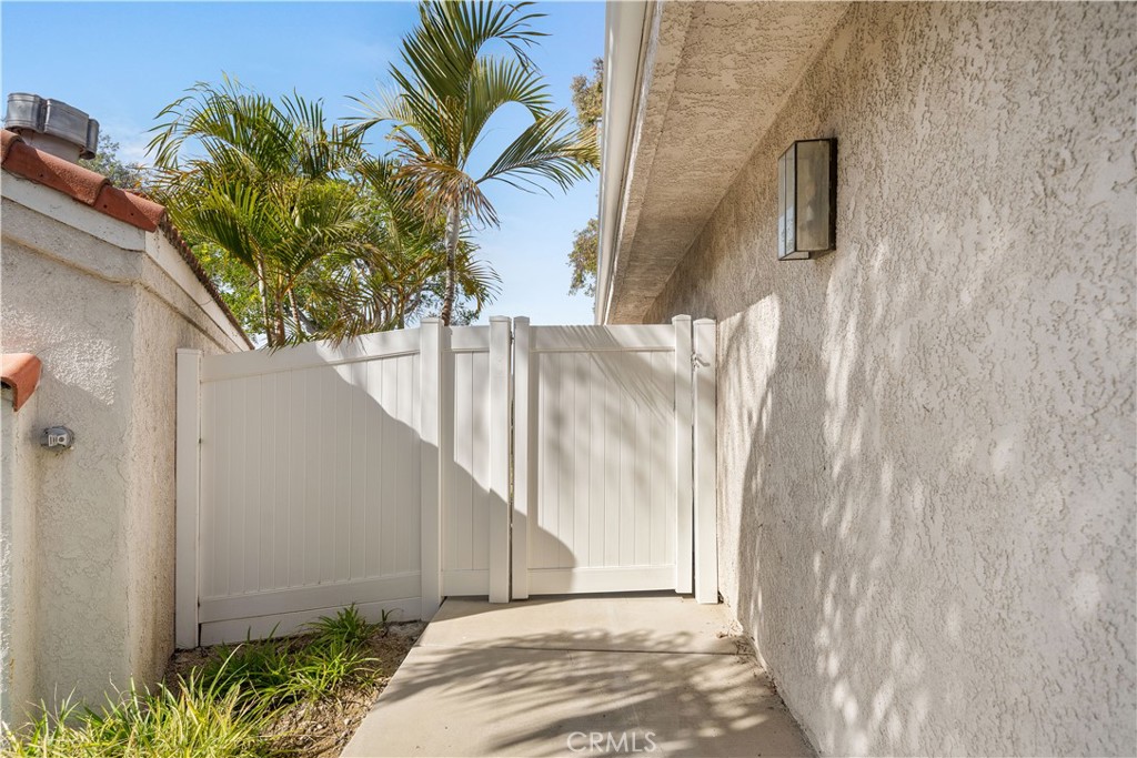 13158 Pinnacle Court