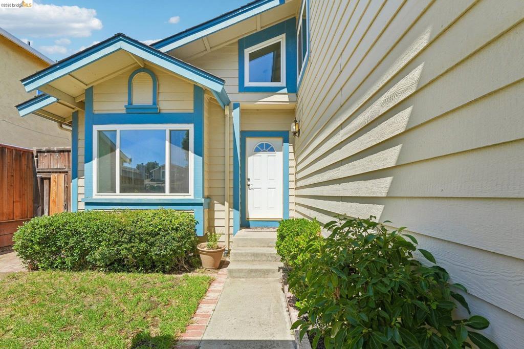 2840 Honeysuckle Circle