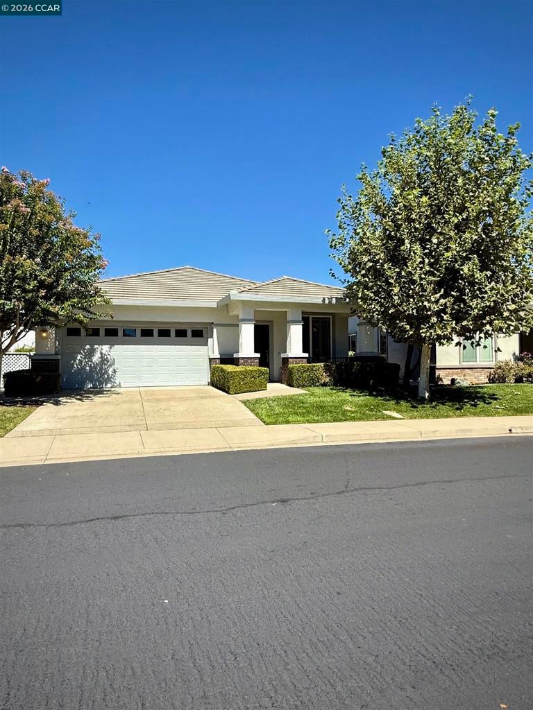 Photo of 1010 Centennial Dr DR, Brentwood, CA 94513 (MLS # 41147602)