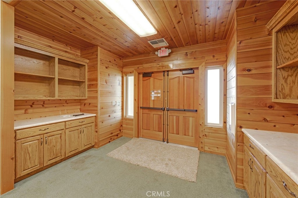 4505 Foothill