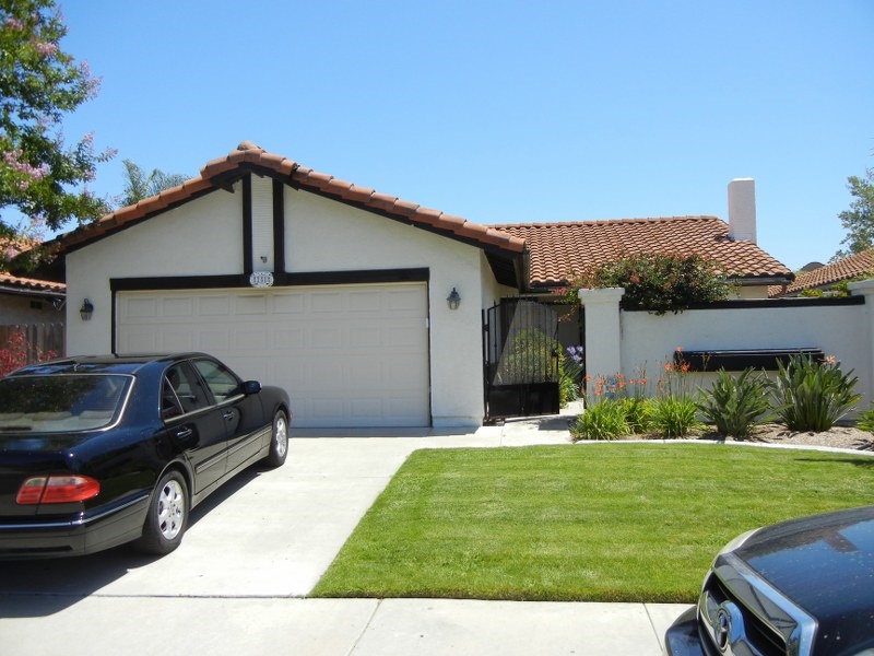 Very nice one story three bedrooms two baths. Desired location Murray Mission Division. Granite kitchen counter. Laminate wood and tile flooring. Fire place in living room. Neighborhoods: Murray Mission Sewer: Sewer Available,Sewer Connected