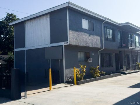 2714 Queen Los Angeles CA 90039