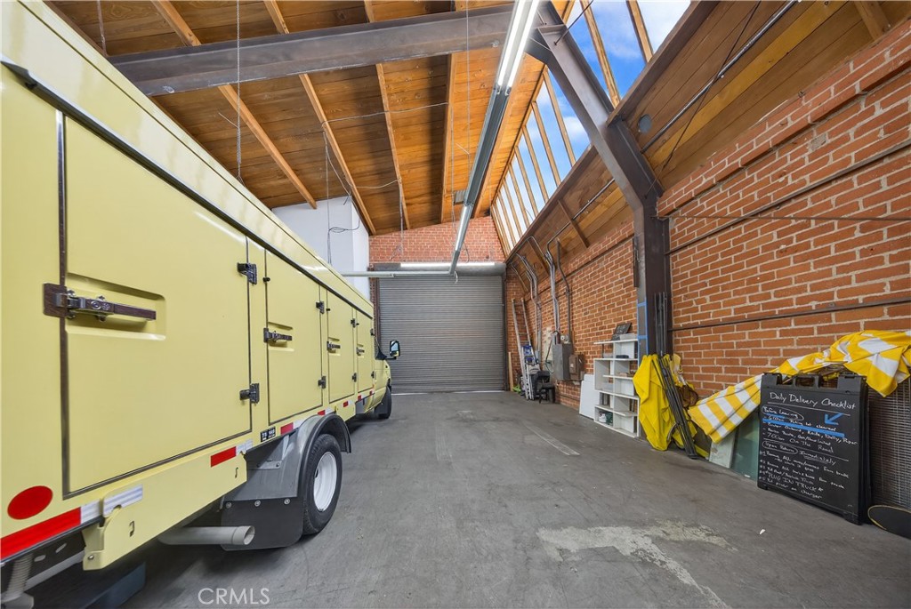 5221 Pacific Boulevard