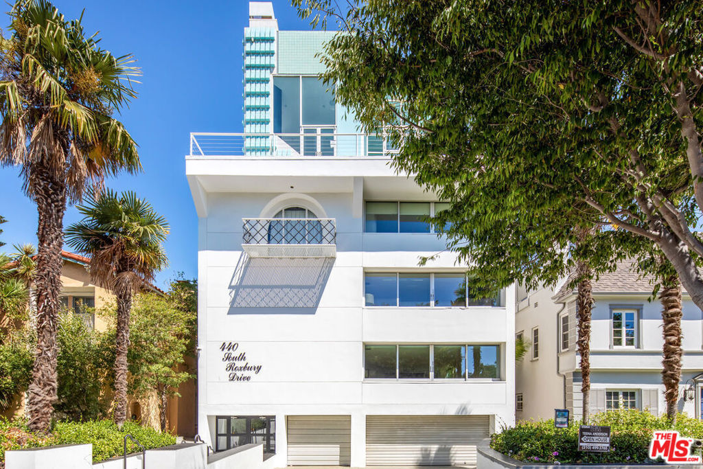 Beautifully renovated 2 bedroom, 2 bathroom unit features an open floor plan with natural light, large windows & high ceilings. Located in the iconic Frank Gehry building in Beverly Hills. Additional features include a designer kitchen equipped with stainless steel appliances, hardwood floors, recessed lighting, central heat & air, & an in-unit washer/dryer. The unit is pet friendly, has 2 tandem parking spots and has the option of a weekly maid service that is available on Fridays. A superb location right across from Roxbury Park and moments from Rodeo Drive, Beverly Dr., Canon, Erewhon, Neiman Marcus, Saks, Beverly Hills High School, Beverly Hills shops and restaurants, Century City, UCLA and so much more. Available now.