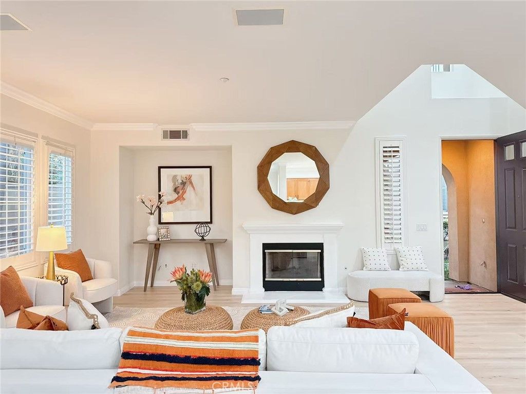 Photo of 8 Salton #70, Irvine, CA 92602 (MLS # OC25192114)