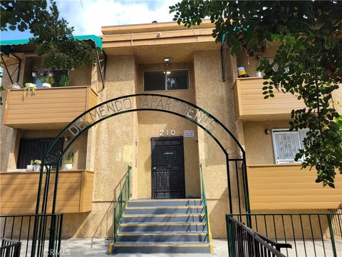 Photo of 210 S Commonwealth Ave, Los Angeles, CA 90004 (MLS # MB26015377)