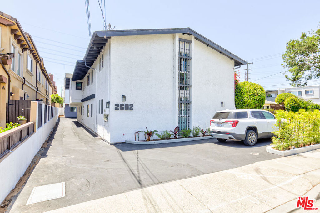 2602 Carnegie Lane