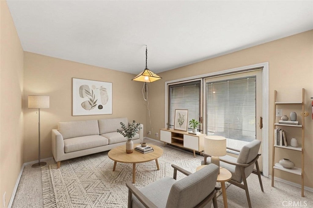 1435 W Cerritos 40