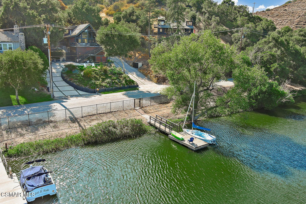 123 Lake Sherwood Drive