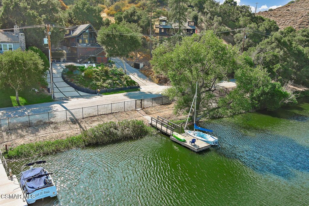 Photo of 123 Lake Sherwood Drive, Lake Sherwood, CA 91361 (MLS # 225005287)