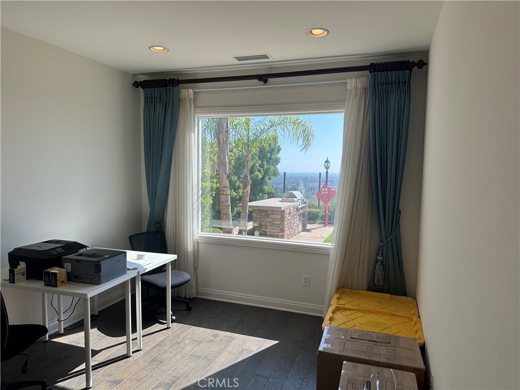 Blackstone (BKSTN) - Residential Lease