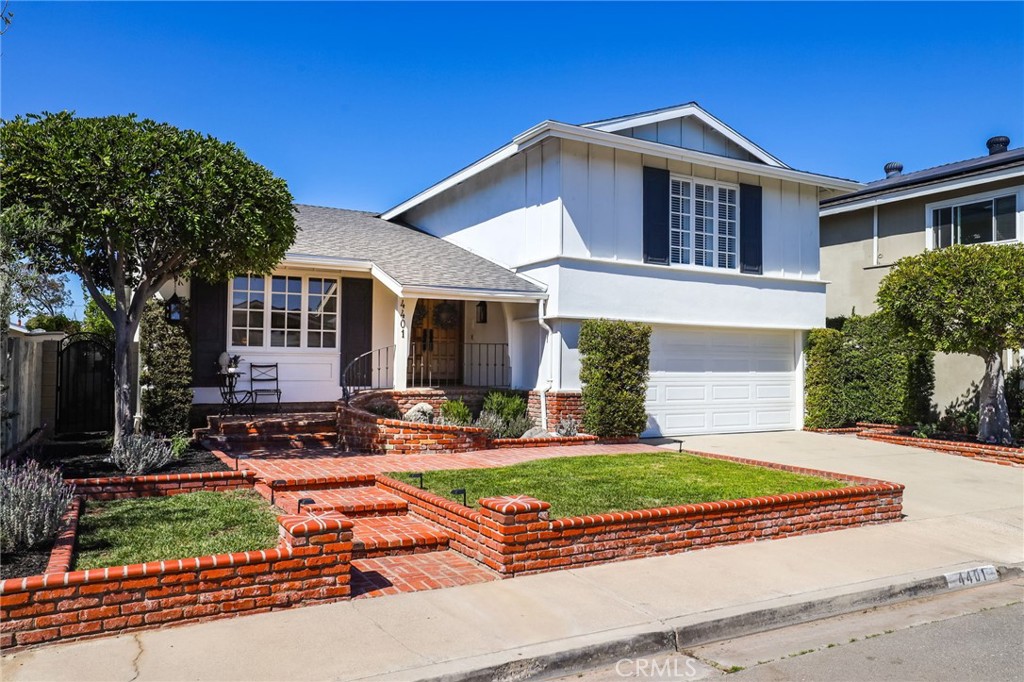 4401 Hazelnut Avenue