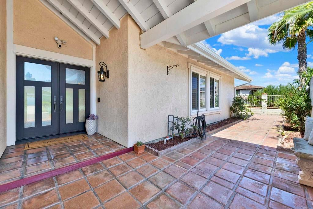7701 Garboso Pl