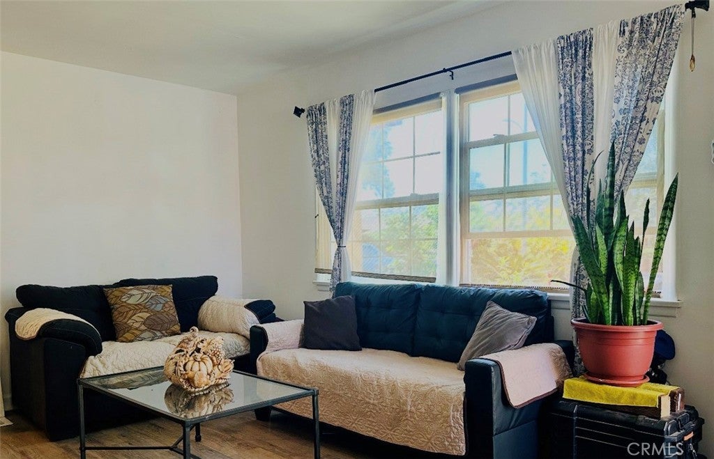 1519 E Idahome