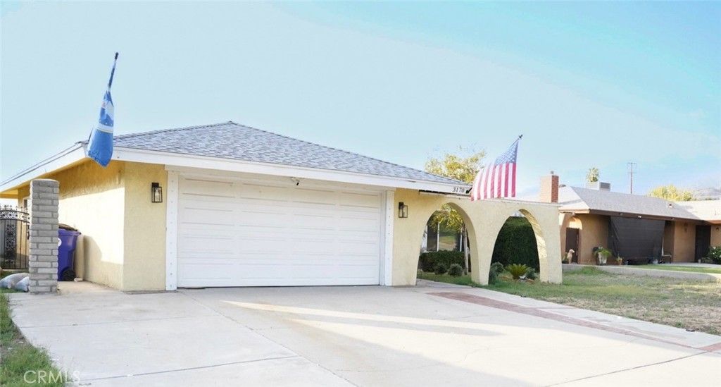 Photo of 3170 Arden Ave, San Bernardino, CA 92404 (MLS # CV25267089)