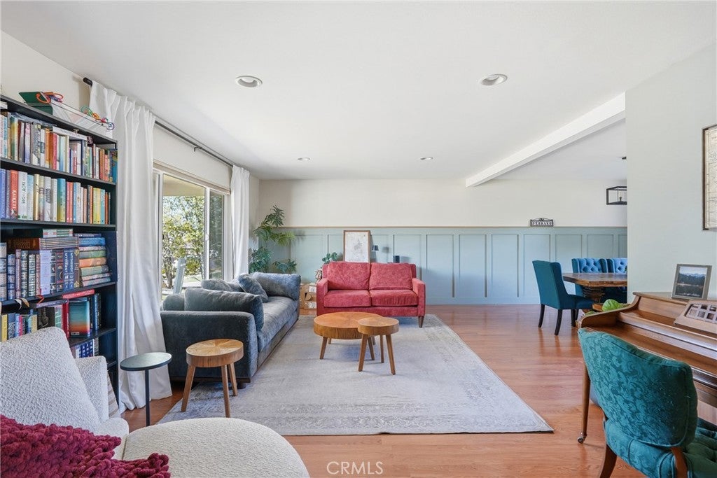 275 Meadowbrook Drive