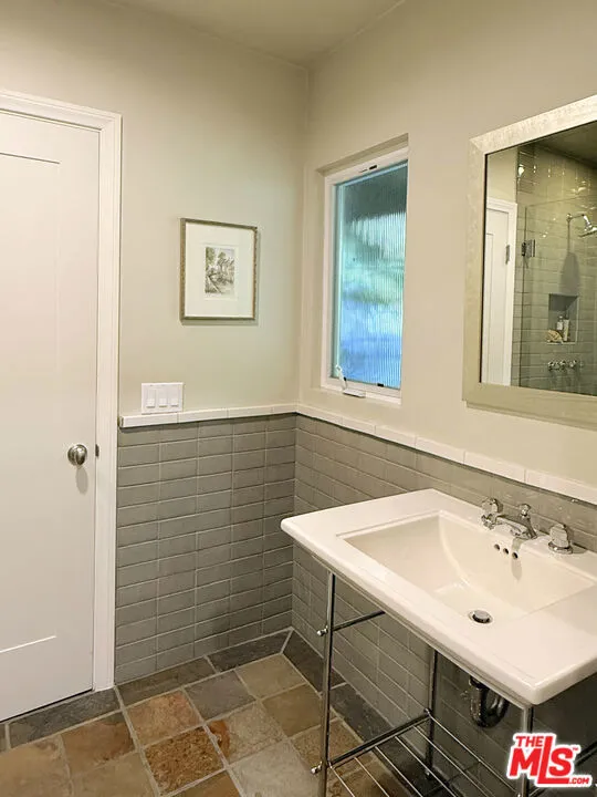 Studio City, California 91604, United States, 3 Bedrooms Bedrooms, ,3 BathroomsBathrooms,Residential,Active,193494