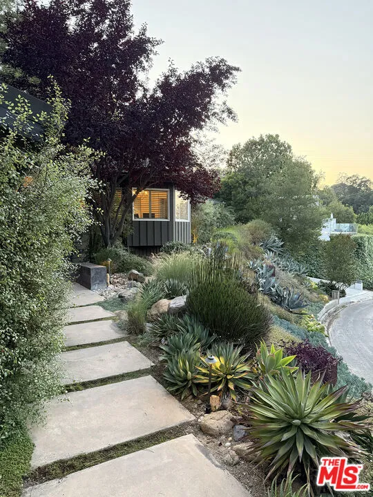 Studio City, California 91604, United States, 3 Bedrooms Bedrooms, ,3 BathroomsBathrooms,Residential,Active,193494