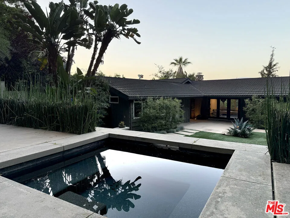 Studio City, California 91604, United States, 3 Bedrooms Bedrooms, ,3 BathroomsBathrooms,Residential,Active,193494