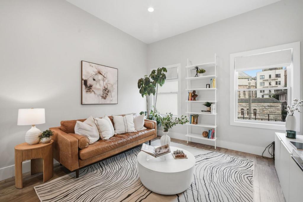 1620 Broadway 5