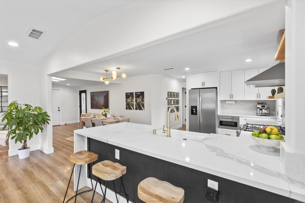 CLAIREMONT - Residential