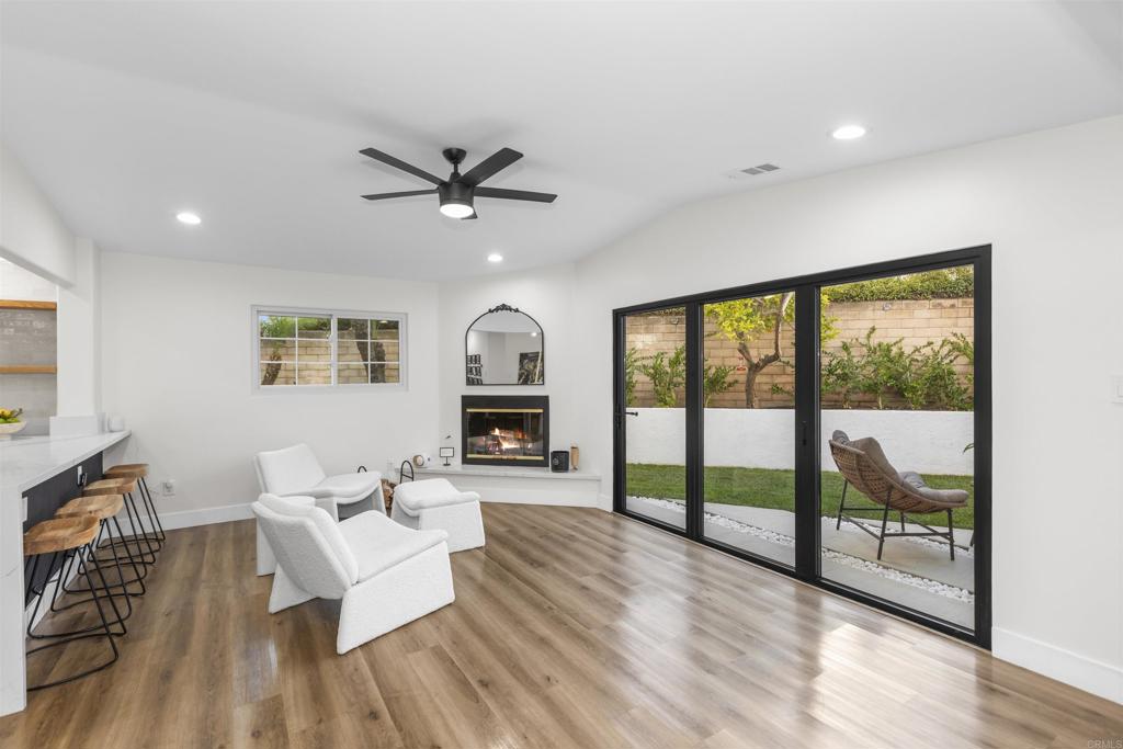 CLAIREMONT - Residential