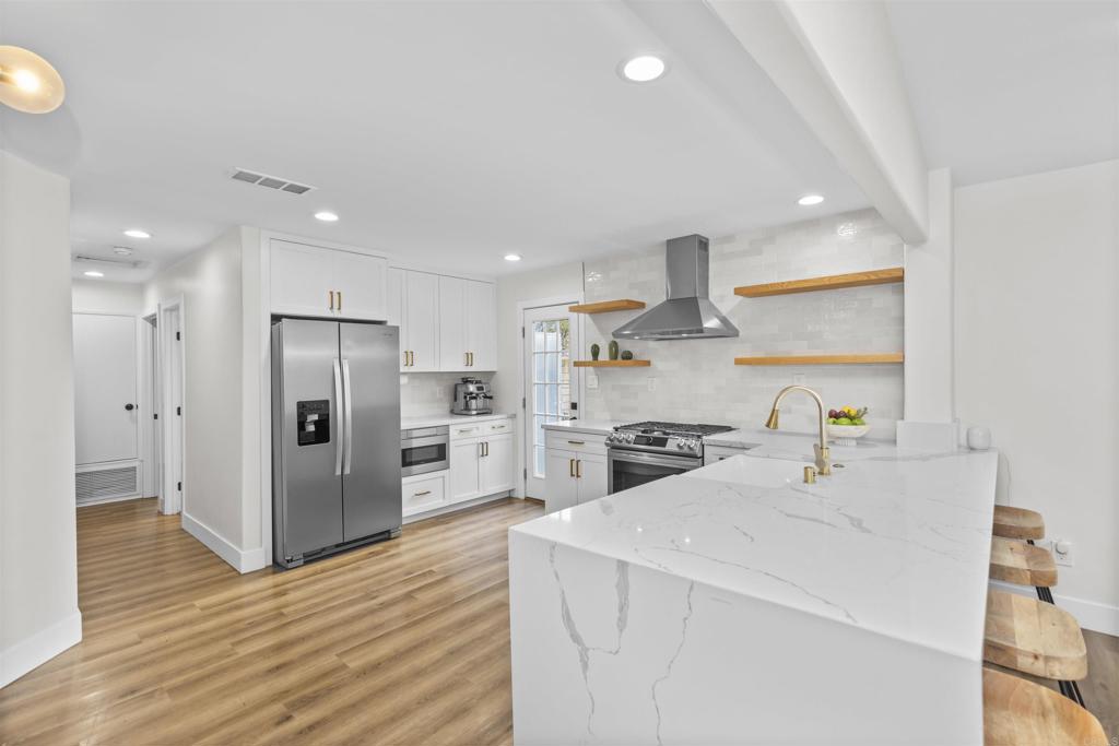 CLAIREMONT - Residential